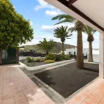 Villa Santa Rosa Tinajo By Escape *